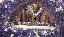 katanixi-sti-mikono-stolisan-tous