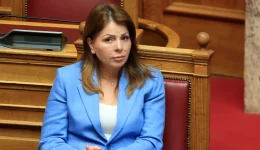 katerina-papakosta-den-tha-ime