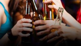 kato-Αchaia-dio-anilika-adelfia