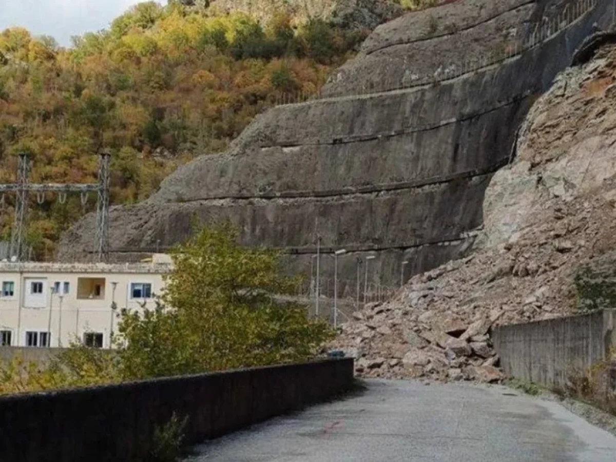 Κατολίσθηση κρατά 30 οικογένειες στη Γλύστρα Τρικάλων μακριά από τα σπίτια τους από τον Νοέμβριο του 2025