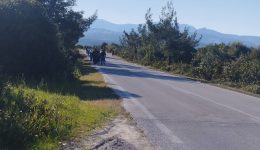 kavalarides-ke-pezi-sti-chari