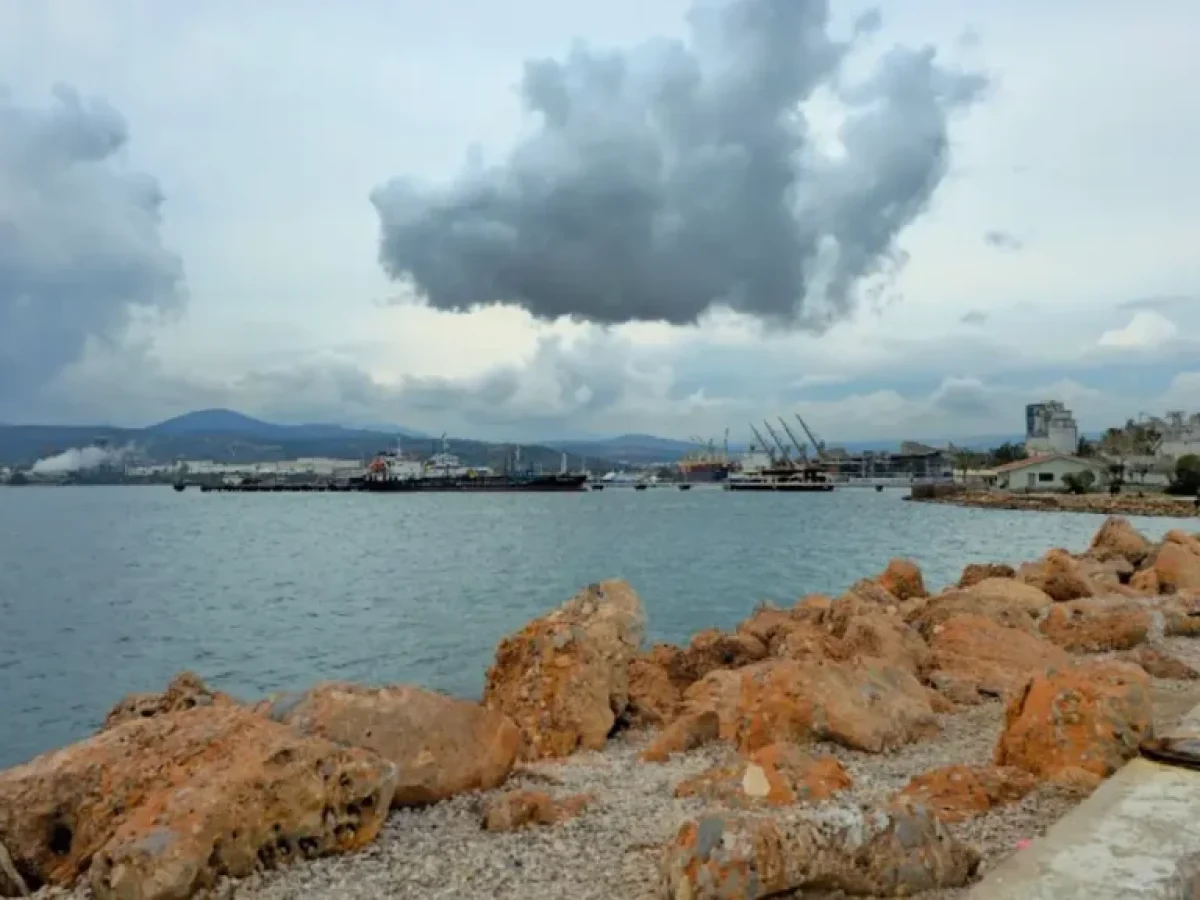 &Kappa;&alpha;&iota;&rho;ό&sigmaf; &ndash; &Delta;&upsilon;&tau;&iota;&kappa;ή &Alpha;&tau;&tau;&iota;&kappa;ή (14/4): &Sigma;&upsilon;&nu;&nu;&epsilon;&phi;&iota;ά, 22ά&rho;&iota;&alpha; &kappa;&alpha;&iota; &mu;&pi;ό&lambda;&iota;&kappa;&eta; &sigma;&kappa;ό&nu;&eta; &ndash; &Pi;ό&tau;&epsilon; &theta;&alpha; &beta;&rho;έ&xi;&epsilon;&iota; &lambda;ά&sigma;&pi;&eta; &sigma;&epsilon; &Epsilon;&lambda;&epsilon;&upsilon;&sigma;ί&nu;&alpha; &kappa;&alpha;&iota; &Mu;έ&gamma;&alpha;&rho;&alpha;
