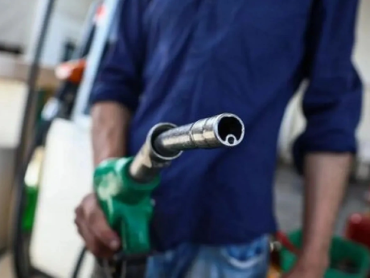 Κυκλάδες, Δωδεκάνησα και Κεφαλονιά έχουν την πιο ακριβή βενζίνη – Πού έπεσε κάτω από τα δύο ευρώ