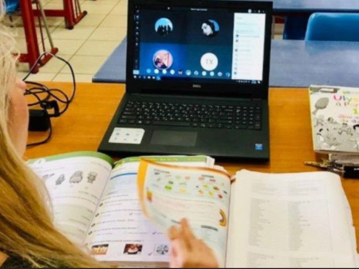 Κυκλάδες: Οι Σύλλογοι Εκπαιδευτικών ζητούν δικαίωμα τηλεκπαίδευσης από τον ιδιωτικό τους χώρο