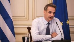kir.mitsotakis-desmi-8-metron-gia