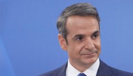 kiriakos-mitsotakis-tin-kiriaki-ton