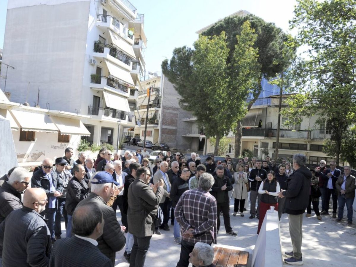 ΚΚΕ, ΠΕΑΕΑ-ΔΣΕ: Κόκκινα γαρύφαλλα και πορεία στη μνήμη των 120 εκτελεσμένων στο Αγρίνιο (φωτο)