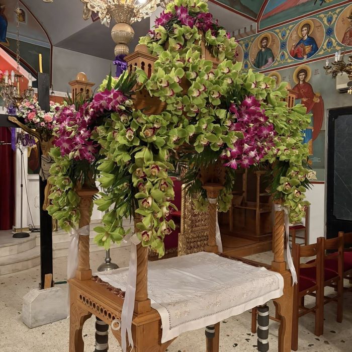 kokkino-limanaki-enas-epitafios-gematos