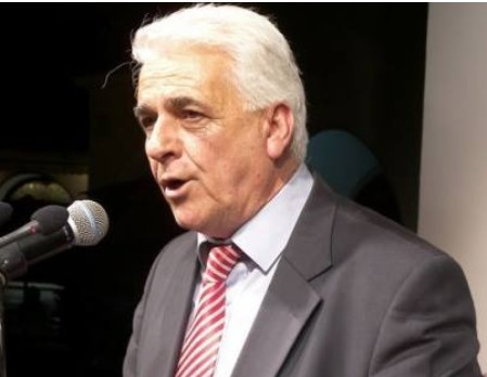 kostas-kaiserlis-Αpaxiosi-tis-politikis-1