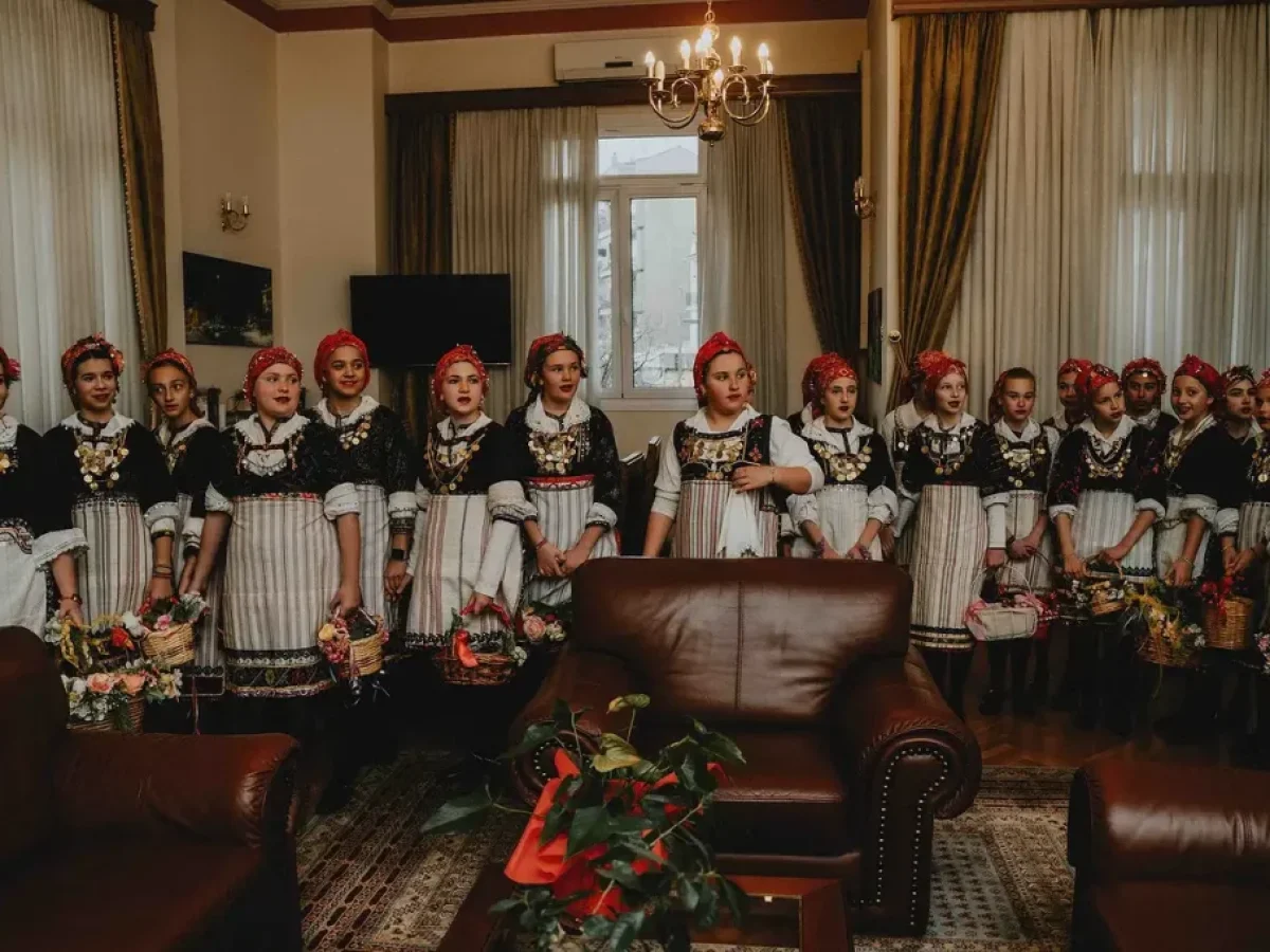 Κοζάνη: Οι Λαζαρίνες «σκόρπισαν» όμορφες πασχαλινές στιγμές σε όλο το Δημαρχείο…