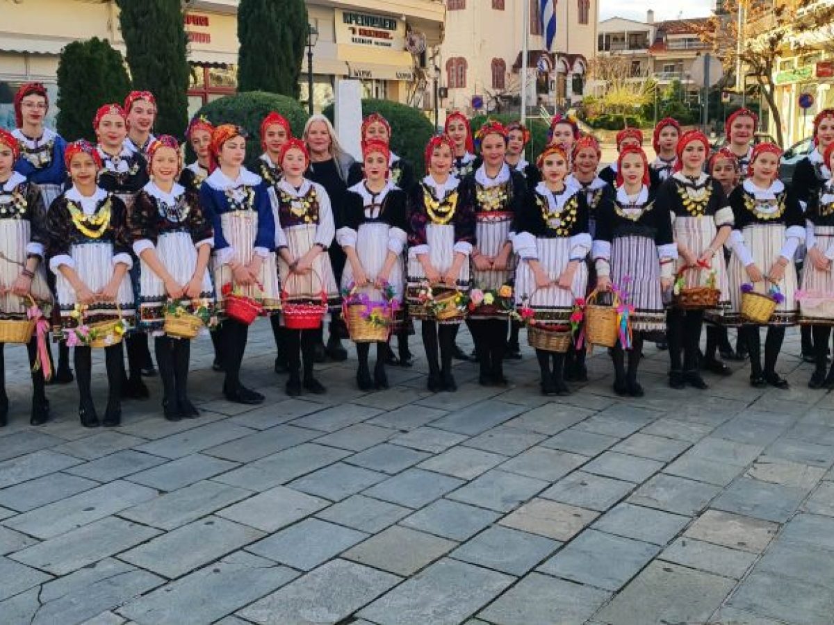 Κοζάνη: Αναβιώνει το έθιμο των Λαζαρίνων με τραγούδια και χρώματα»                    
