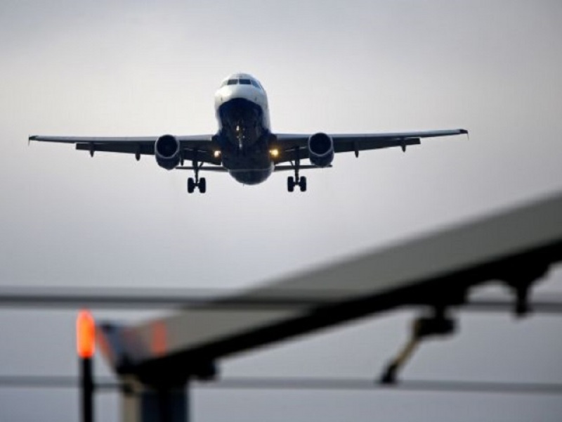 kriti-ektakti-prosgiosi-sto-aerodromio