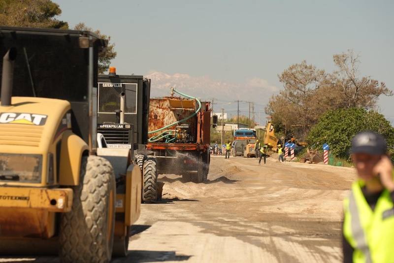 kriti-prochoroun-i-ergasies-tou