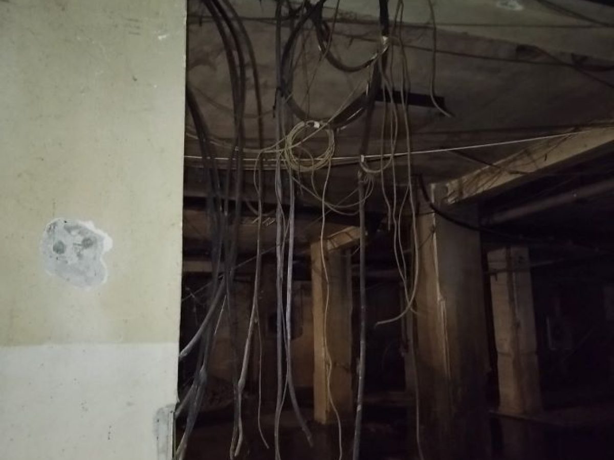 Λαϊκή Συσπείρωση Θεσσαλίας: Αθλια η κατάσταση του υπογείου στο κτίριο της Περιφέρειας στα Τρίκαλα