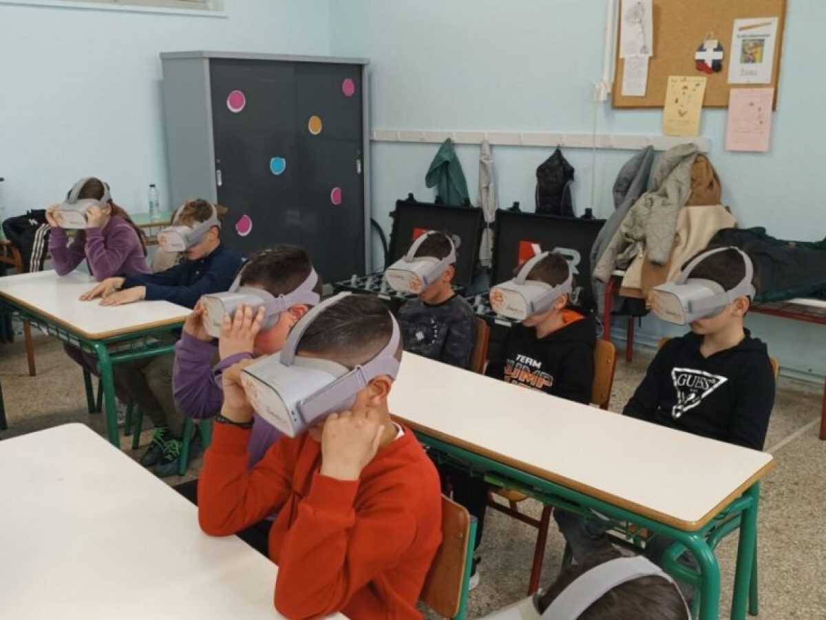 Λακκόπετρα: Εικονική πραγματικότητα στο σχολείο! Αξέχαστη η εμπειρία για τους μικούς μαθητές που συμμετείχαν με ενθουσιασμό