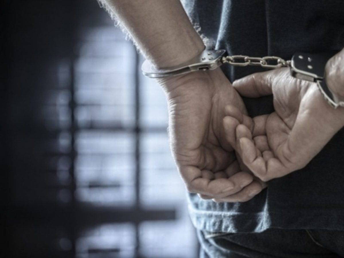 Λαμία: Σύλληψη καταζητούμενου για ληστεία και κλοπές