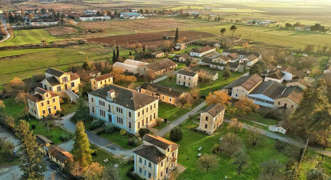 larisa-i-poli-mou-peripatos