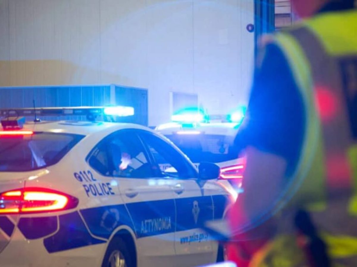 Λαρισαίος κατέγραφε με το κινητο αστυνομικούς σε τροχονομικό έλεγχο και τον συνέλαβαν