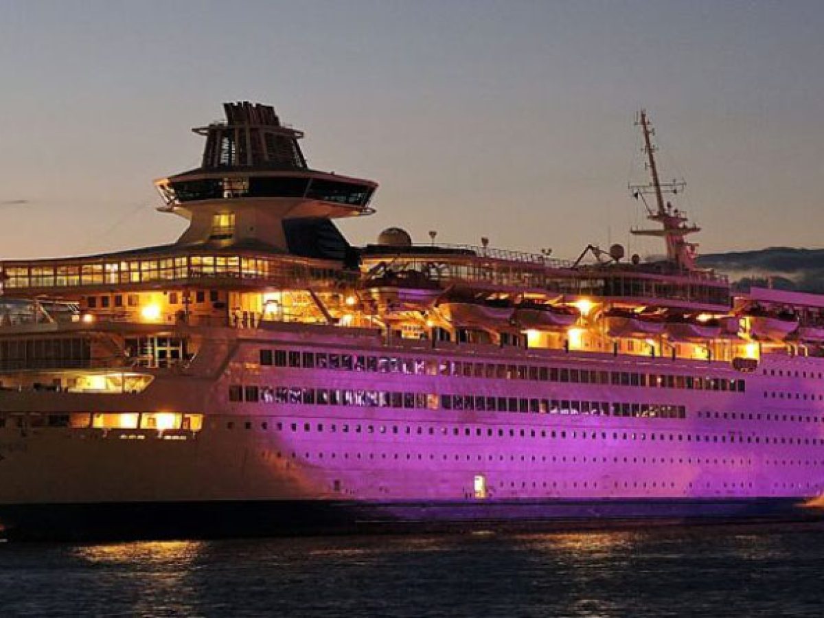 Λαύριο: Πλήγμα για την κρουαζιέρα από τον εγκλωβισμό των πλοίων στον Περσικό Κόλπο