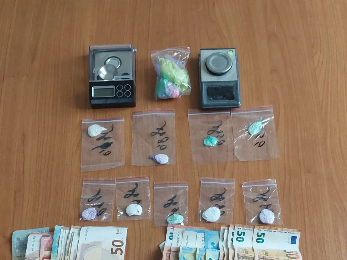 Λευκάδα: Μπλόκο για ναρκωτικά, επιτέθηκε σε αστυνομικούς για να ξεφύγει