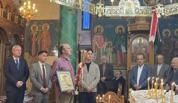 lefko-thermou-panigirise-o-ieros