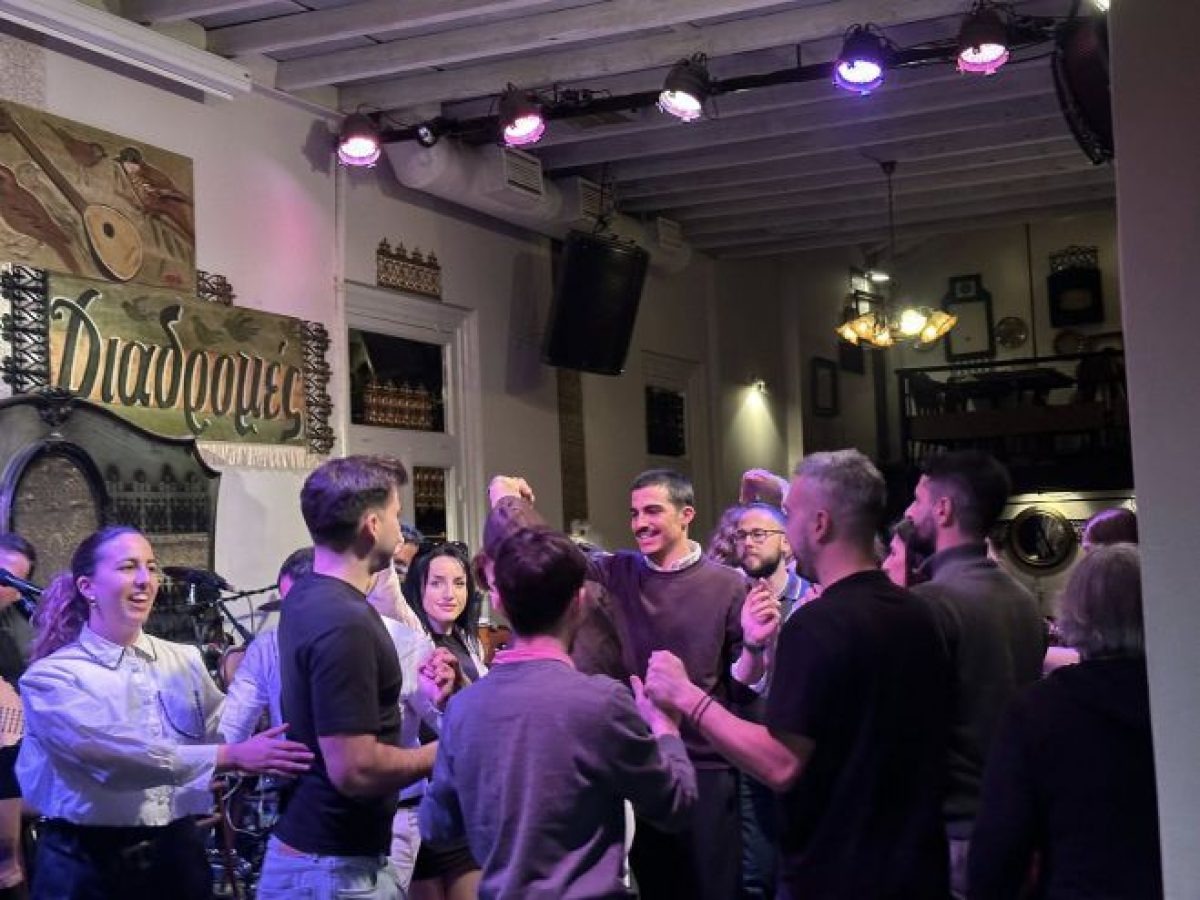 Λευκοχωρίτες χόρεψαν, διασκέδασαν και ένιωσαν τη δύναμη της παρέας και την αγάπη για τον τόπο τους! (εικόνες)