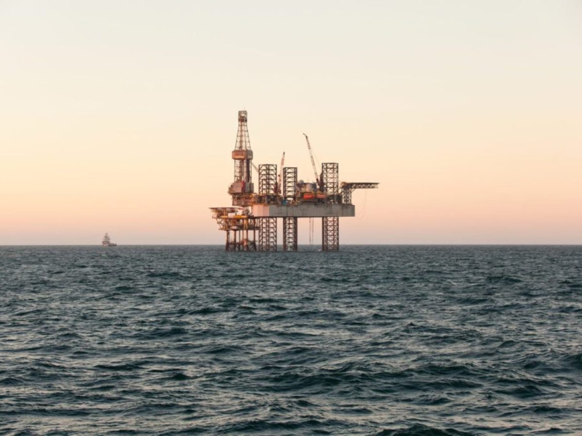 Λιμάνια: Ο Αστακός ανάμεσα στους «μνηστήρες» για τη βάση γεωτρήσεων στο Ιόνιο