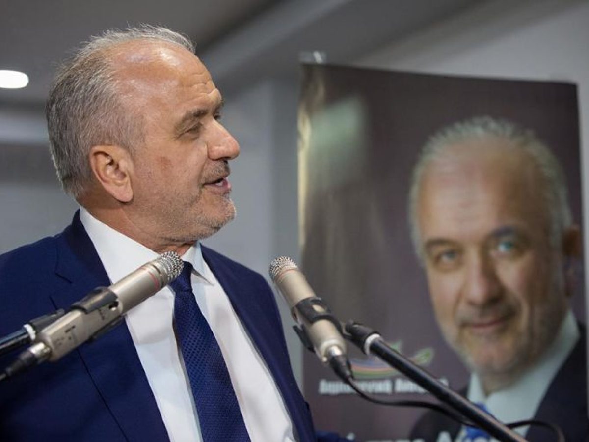 Μάλλον ο Κ. Λύρος έλειπε από το Μεσολόγγι