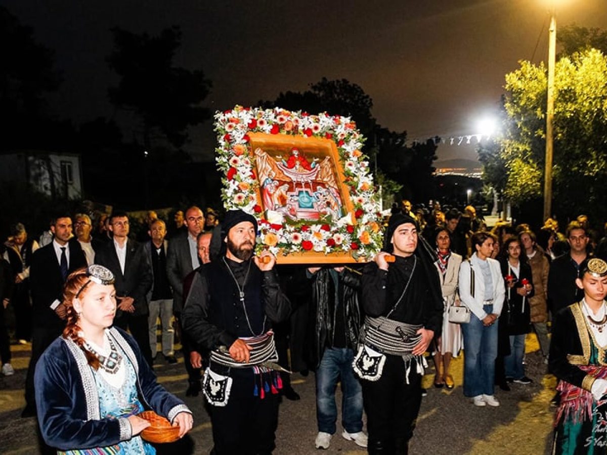Μάνδρα: Οι «Διόσκουροι» στον εορτασμό της Ζωοδόχου Πηγής, στη Νέα Ζωή