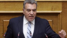 manos-konsolas-esoteriki-diadikasia-gia-1