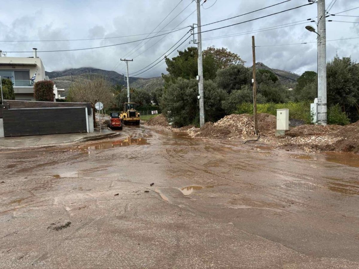 Μαραθώνας: Σε εξέλιξη οι εργασίες αποκατάστασης μετά την κακοκαιρία Erminio-Οδηγίες για τις αποζημιώσεις