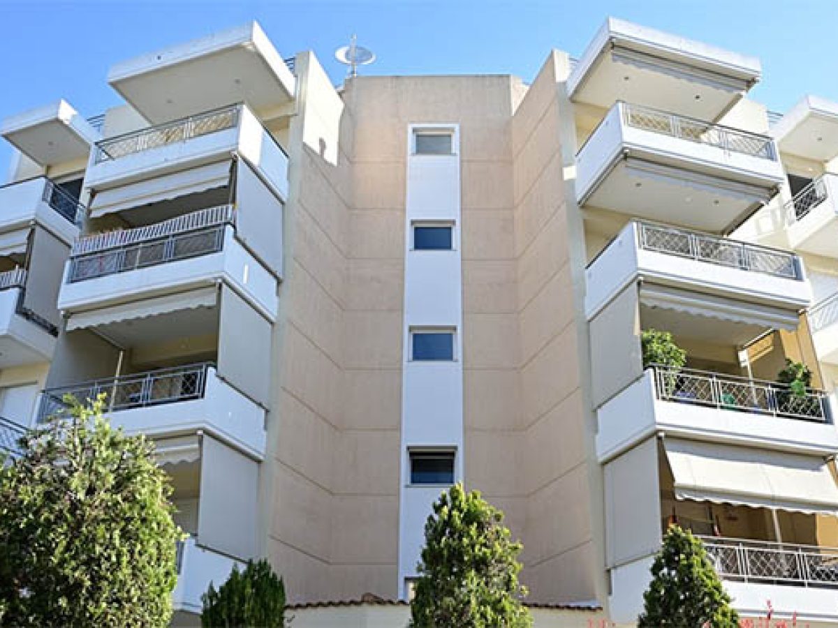 Μαρούσι: Μυστήριο με τη διπλή πτώση 27χρονης από μπαλκόνι πολυκατοικίας