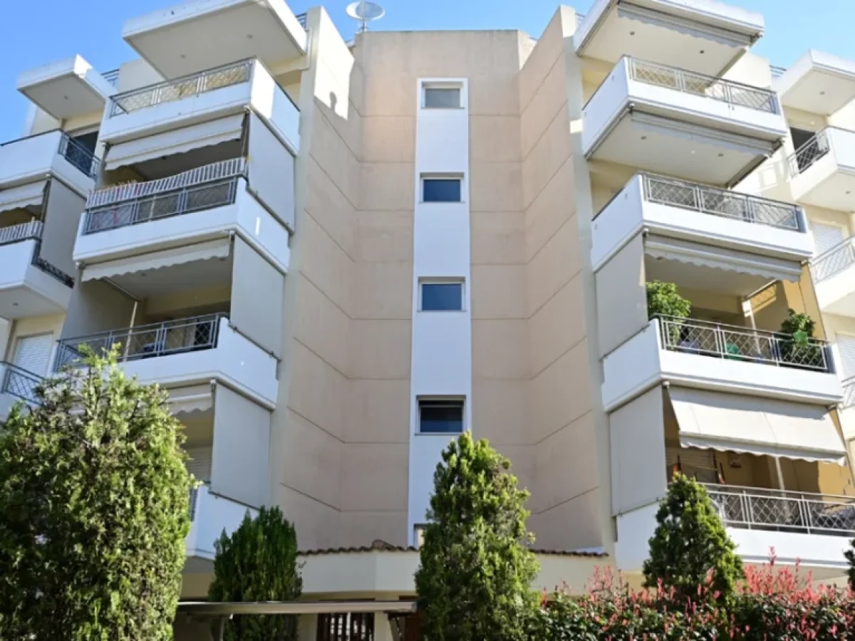 Μαρούσι:Γυναίκα έπεσε από τον 4ο, προσγειώθηκε στον 3ο, ανέβηκε και ξαναέπεσε – Συνελήφθη ο σύζυγός της