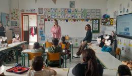 mathites-tou-dimotikou-scholiou-Αmiklon