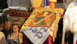 me-aloga-i-perifora-tis