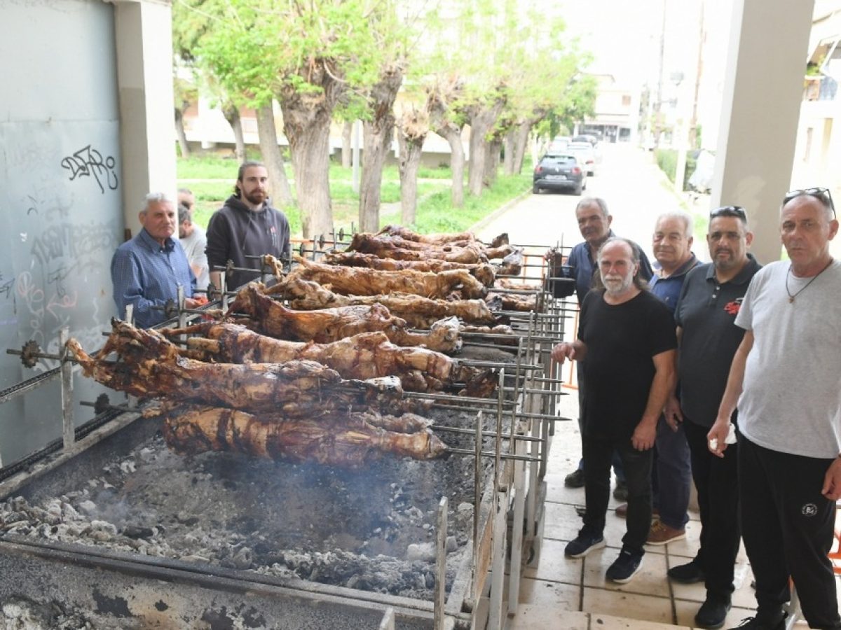 Με ευχές και χαμόγελα το Πασχαλινό Γλέντι του Δήμου στην Πάτρα (φωτο)