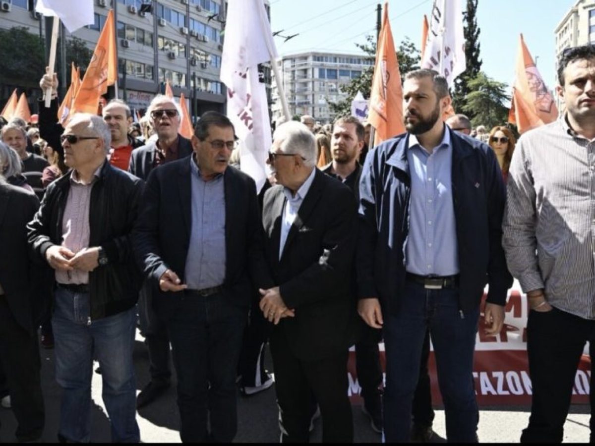 Με κοινή τους δήλωση οι δήμαρχοι της «Λαϊκής Συσπείρωσης» σε Ικαρία, Καισαριανή, Πάτρα, Πετρούπολη, Τύρναβο και Χαϊδάρι, χαιρετίζουν την σημερινή μεγαλειώδη συγκέντρωση των εργαζόμενων στους δήμους από όλη την Ελλάδα.