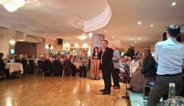 me-megali-epitichia-pragmatopiithike-to-2