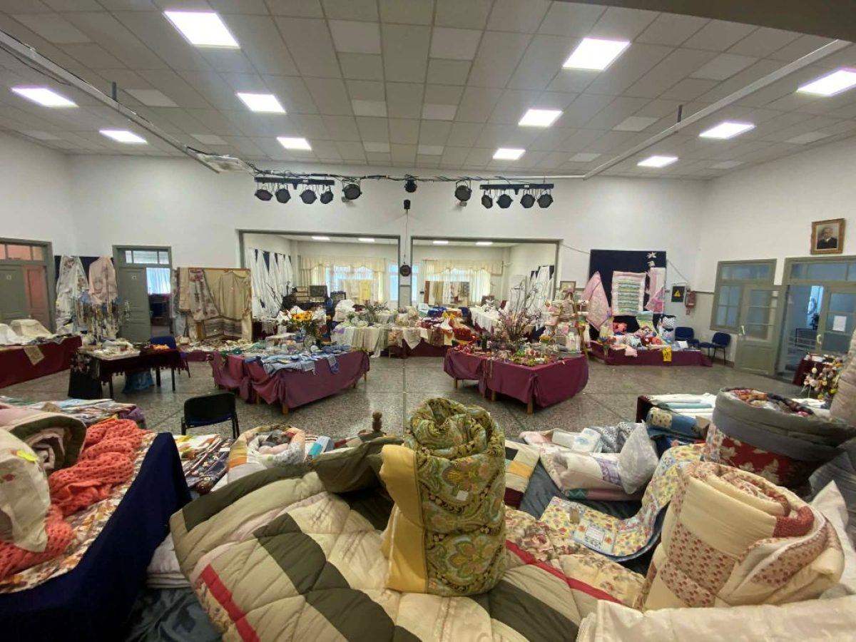 Με μεγάλη προσέλευση ξεκίνησε η Ετήσια Φιλανθρωπική Αγορά της Φιλοπτώχου Αδελφότητας Ευαγγελικών «Η ΠΕΡΙΘΑΛΨΗ»