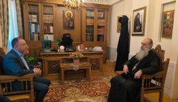 me-ton-mitropoliti-elassonas-kk