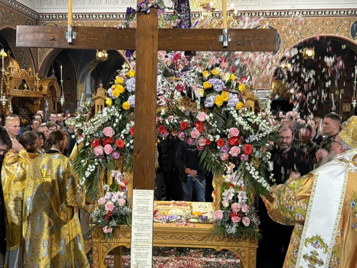 Μεγάλη Παρασκευή: Προσκύνημα του Επιταφίου στον Άγιο Αχίλλειο (ΒΙΝΤΕΟ-ΦΩΤΟ)