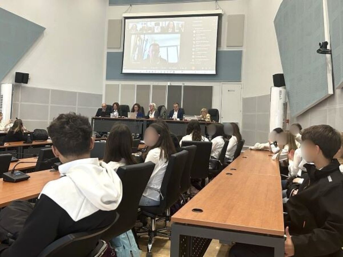 Μεγάλη συμμετοχή σχολείων στη δράση «Φίλτατον φώνημα» για την Ελληνική Γλώσσα στο Δήμο Παλλήνης