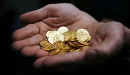 mesolongi-sinelifthi-o-drastis-pou-1