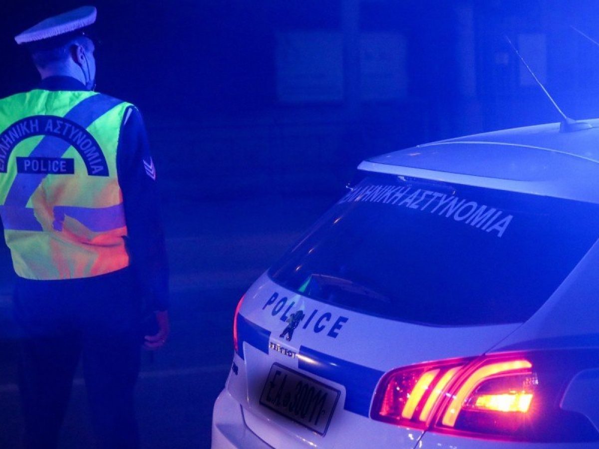 Μεσολόγγι: Τροχαίο με εκτροπή Ι.Χ. στο λιμάνι – «Κρεμόταν» εκτός δρόμου