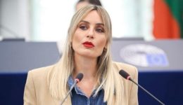 metaxades-parousia-tis-eleonoras-meleti-to