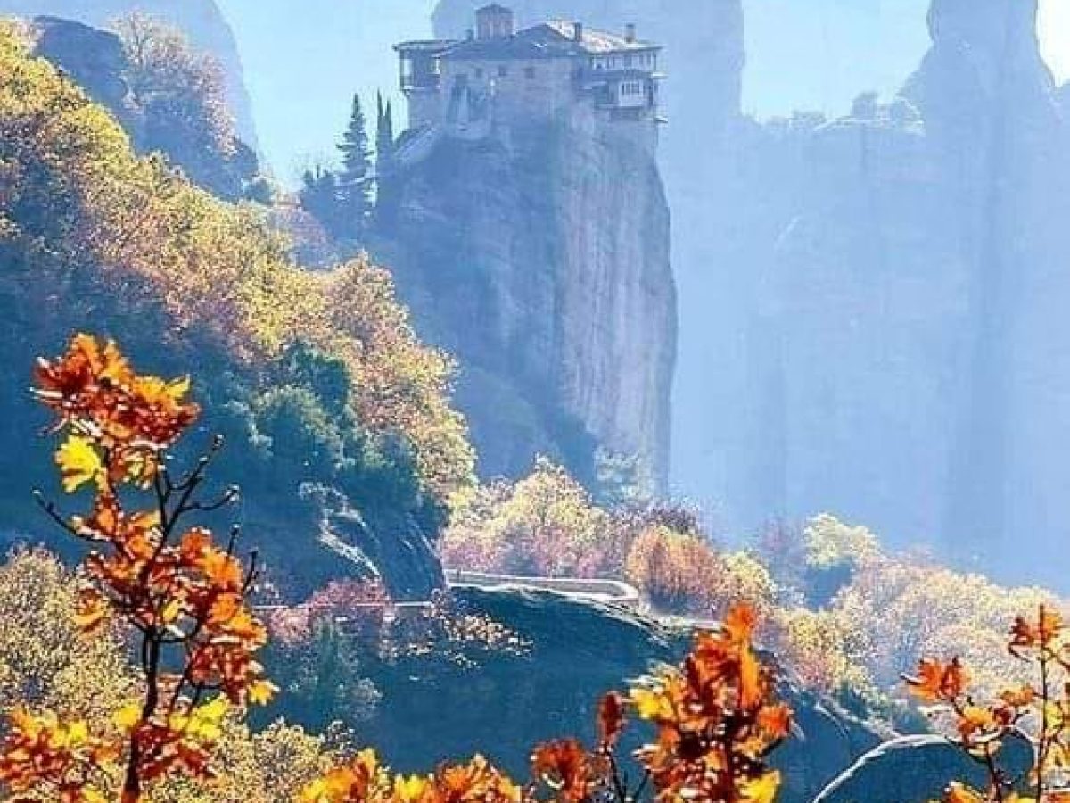 Μετέωρα: Γιατί θεωρείται η «πρωτεύουσα του ελληνικού ορθόδοξου Πάσχα»