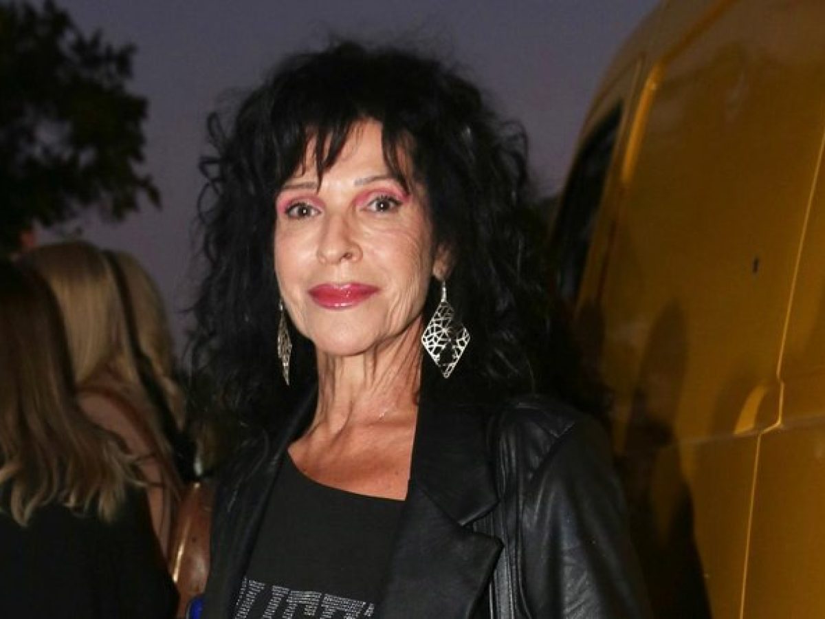 «Μη διαβάζετε αυτά τα κ@@@σάιτ» – Έξαλλη η Σοφία Βόσσου με δημοσίευμα που την είχε «πεθάνει»