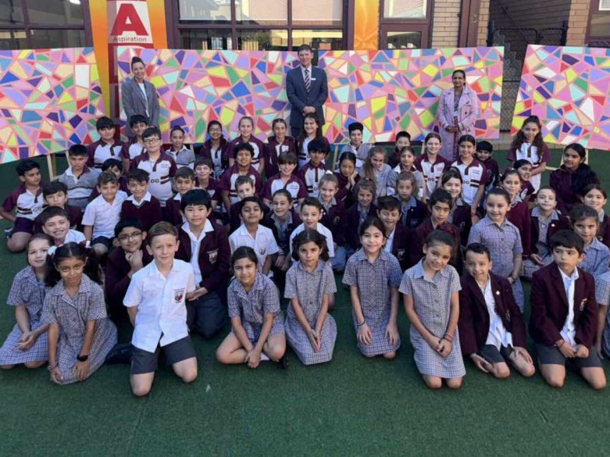 Μια τοιχογραφία για τον διεθνισμό από τους μαθητές του Oakleigh Grammar