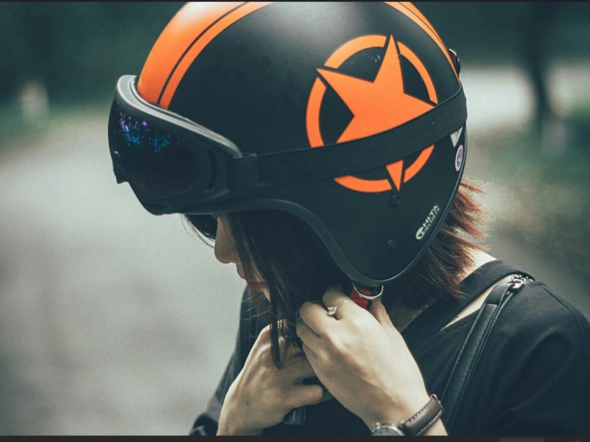 «Μηδενική ανοχή στη μη χρήση κράνους»: Τροχονομικοί έλεγχοι σε περιοχές της Δυτικής Μακεδονίας