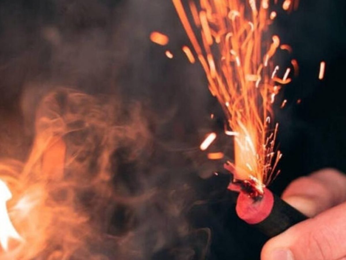 Μήλος : Τραυματισμός από κροτίδες – Συλλήψεις